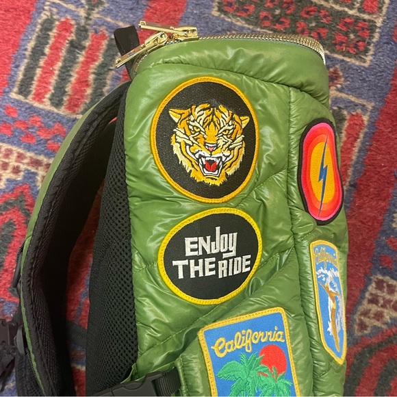 Aviator Nation - RARE - Vintage Patch Puffer Backpack - NWOT - Garden Green - Picture 7 of 9